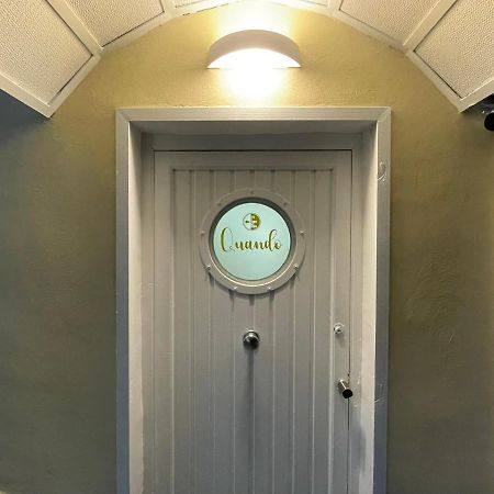 Yes I Know My Room - Mini Room Martiri Napoli Bagian luar foto